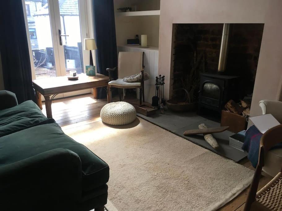 Stylish Two Large Double Bedroom House In With On Street Parking Hébergement de vacances
